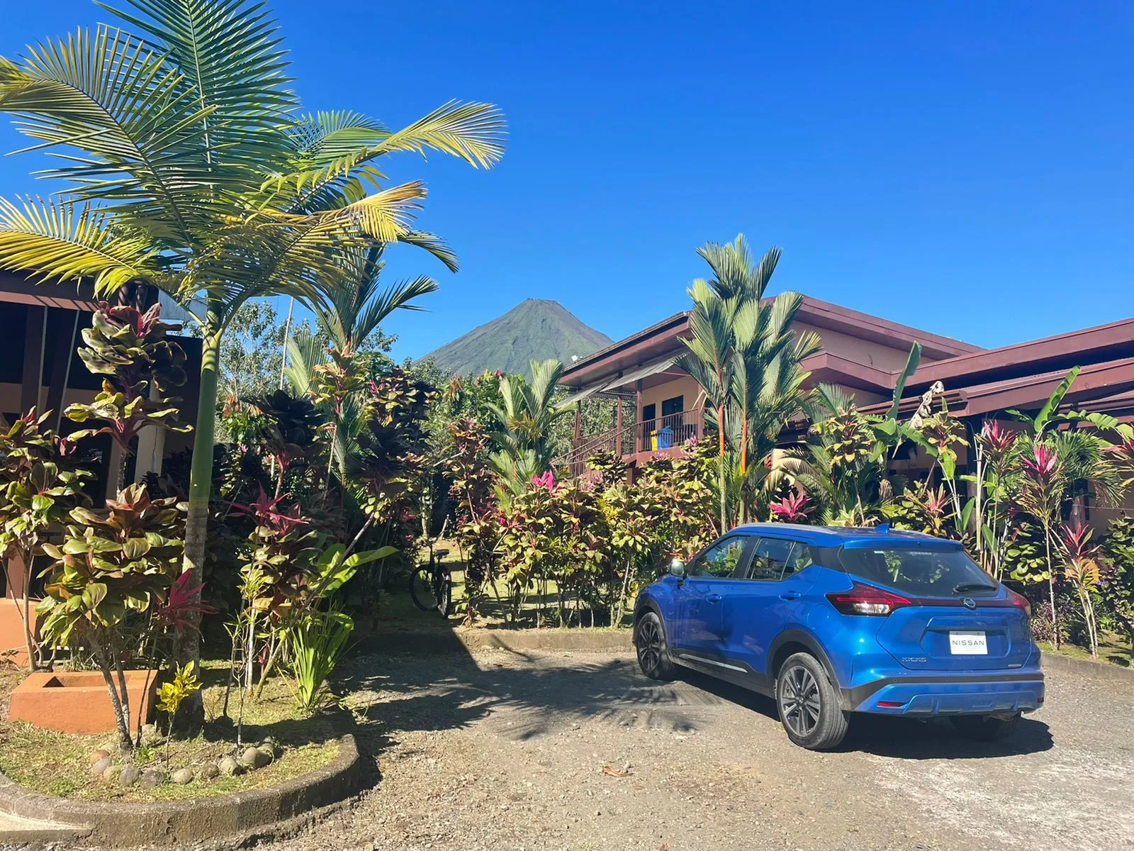 Aunty Arenal Lodge Presentation