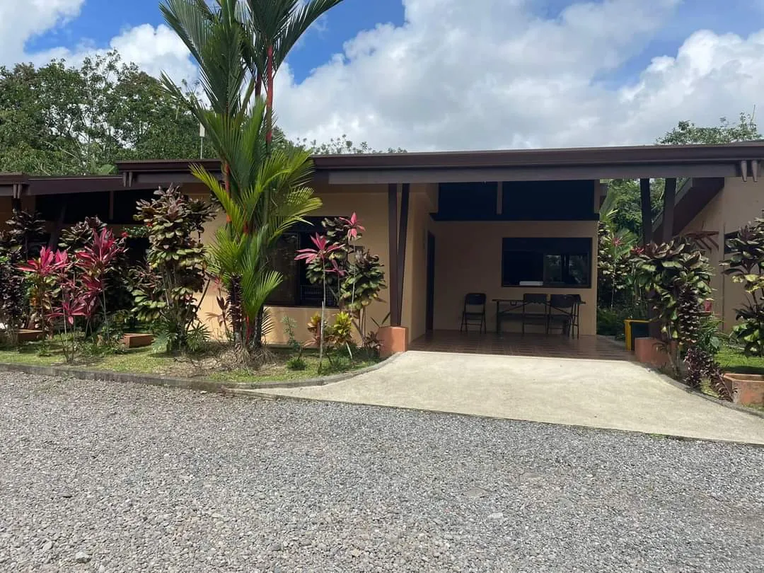 Aunty Arenal Lodge Presentation